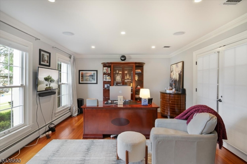 12 Longell Dr
