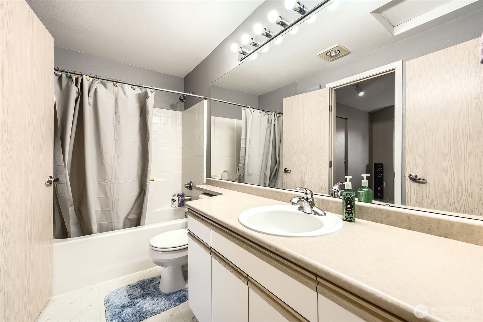 11130 SE 208th Street Unit: N204