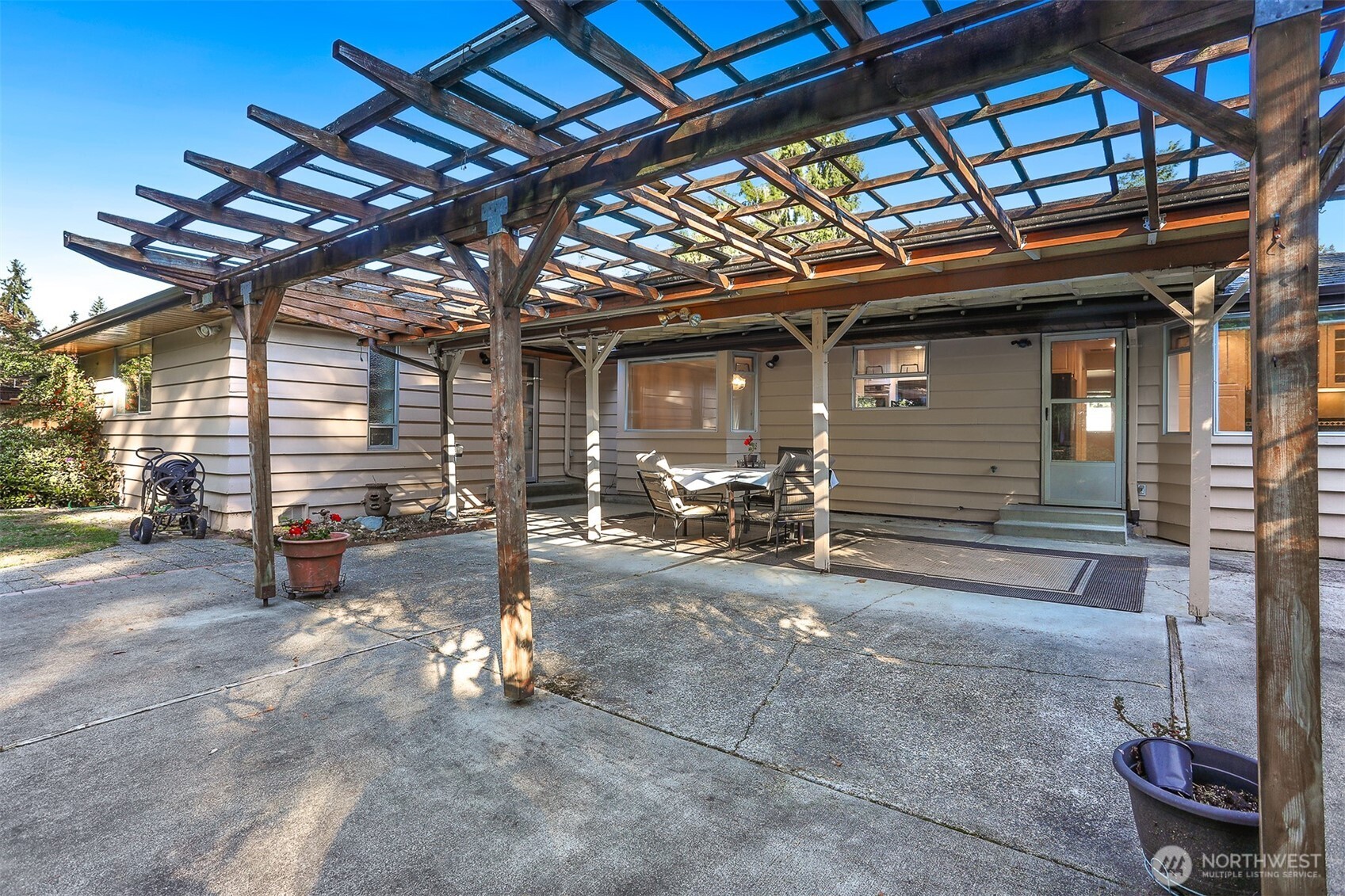 18555 Burke Avenue N