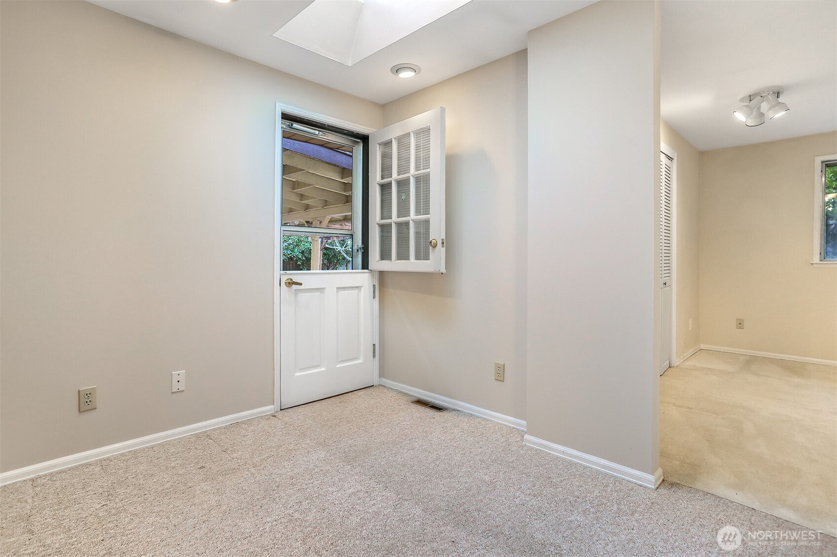 18555 Burke Avenue N