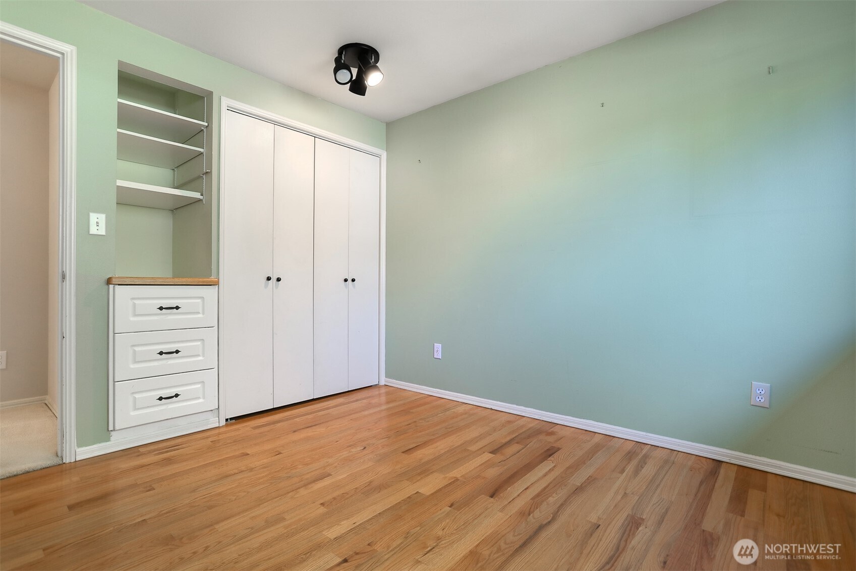 18555 Burke Avenue N