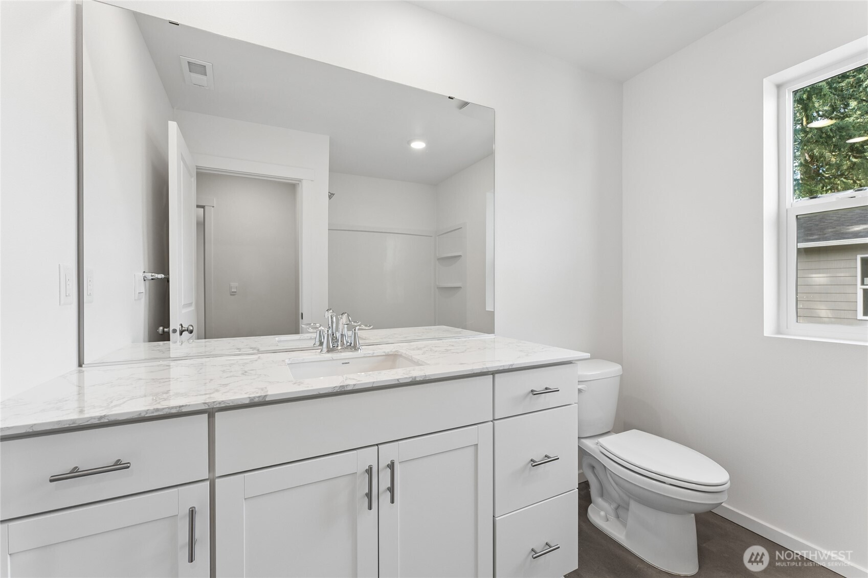 14736 59th Avenue E Unit: 1