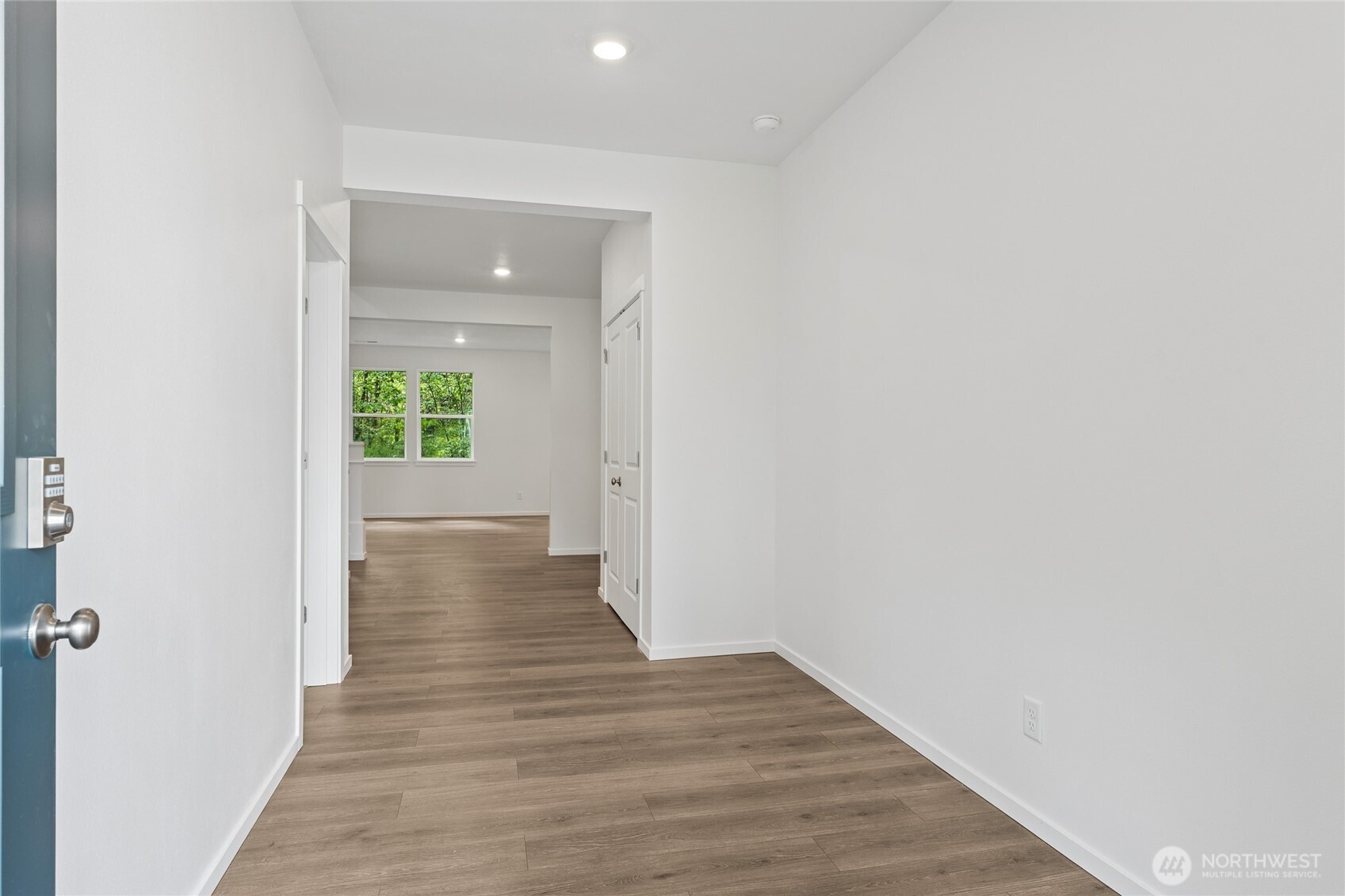 14736 59th Avenue E Unit: 1