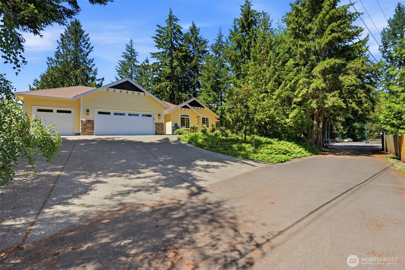 8424 Cirque Drive W