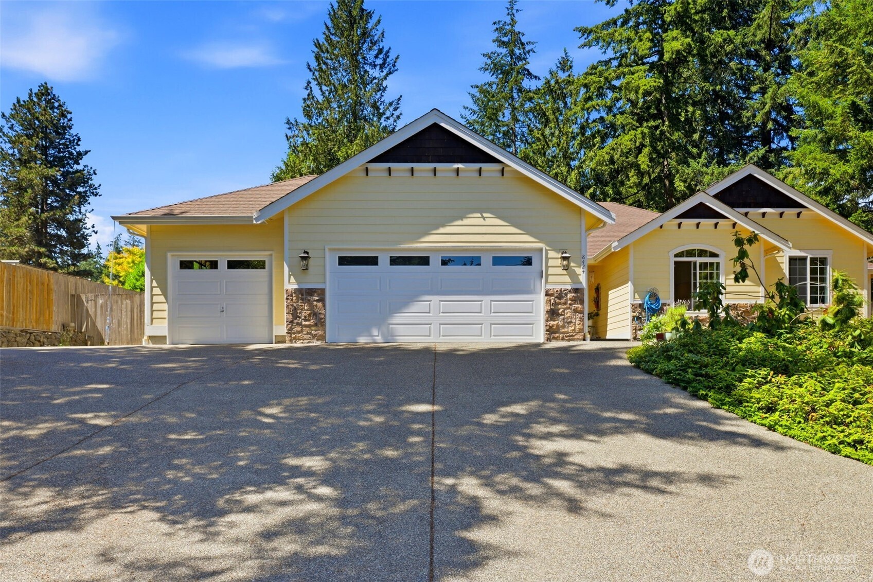 8424 Cirque Drive W