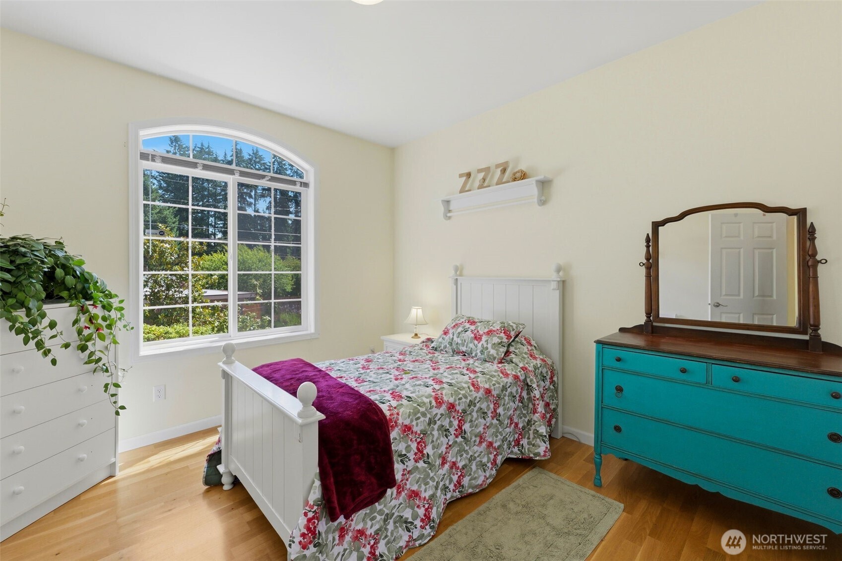 8424 Cirque Drive W