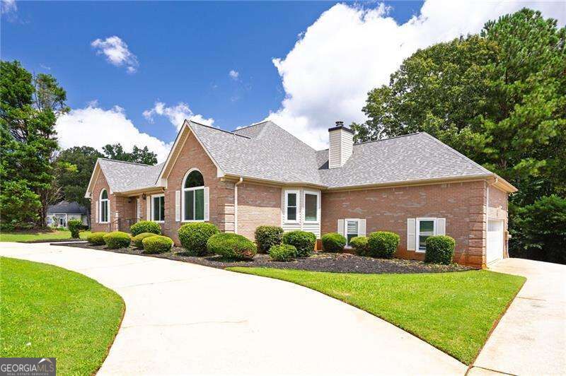 9396 Woodlawn Drive