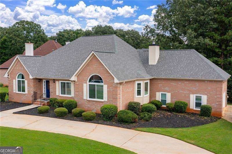 9396 Woodlawn Drive