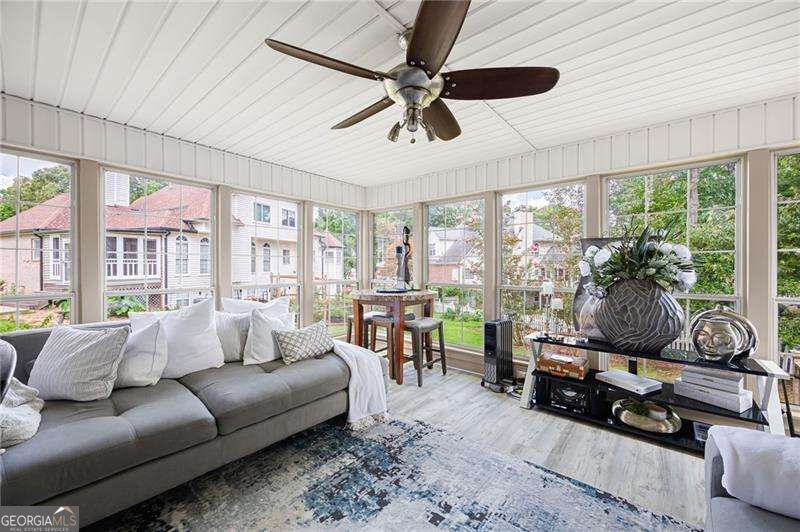 9396 Woodlawn Drive