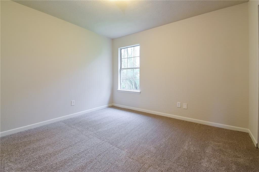 6485 Emerald Pointe Circle