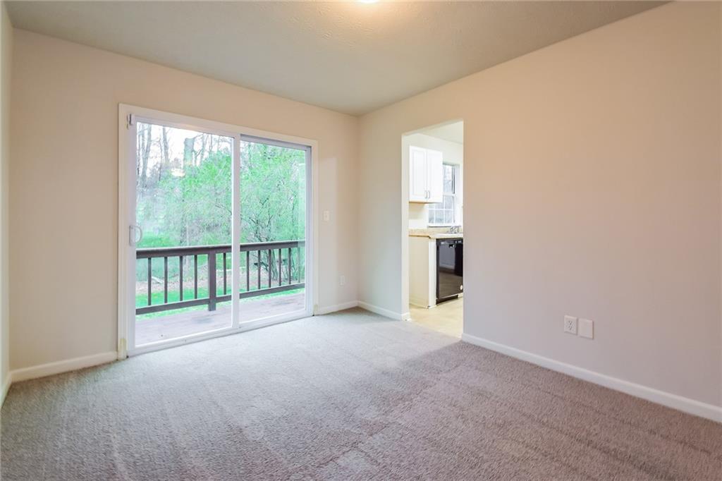 6485 Emerald Pointe Circle