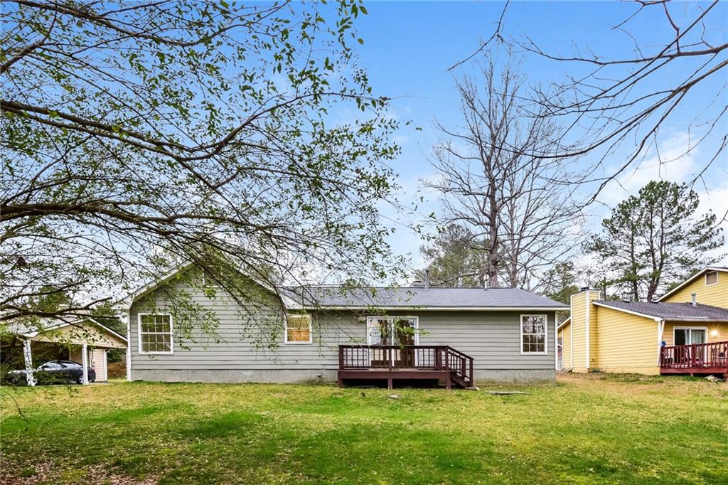6485 Emerald Pointe Circle