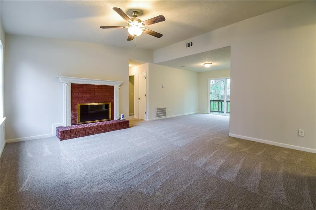 6485 Emerald Pointe Circle