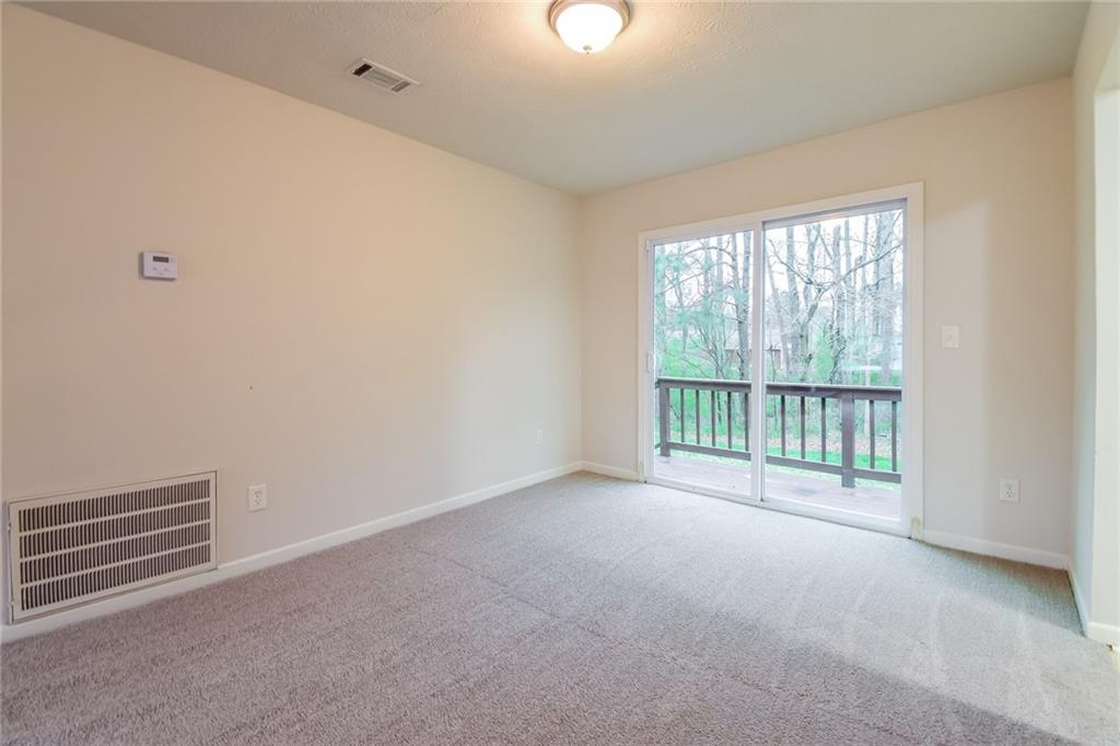 6485 Emerald Pointe Circle