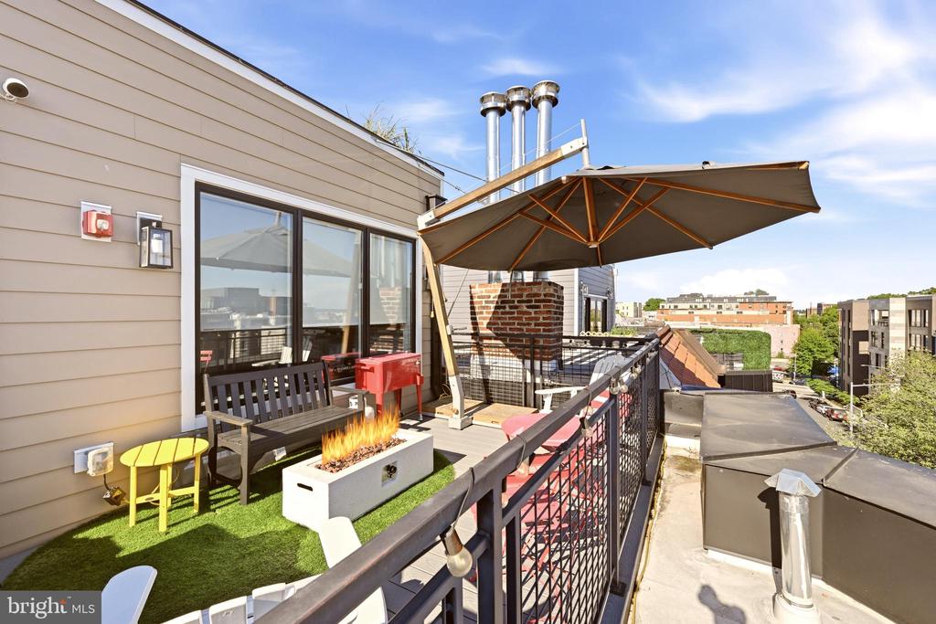 1435 NW CLIFTON STREET NW Unit: 7