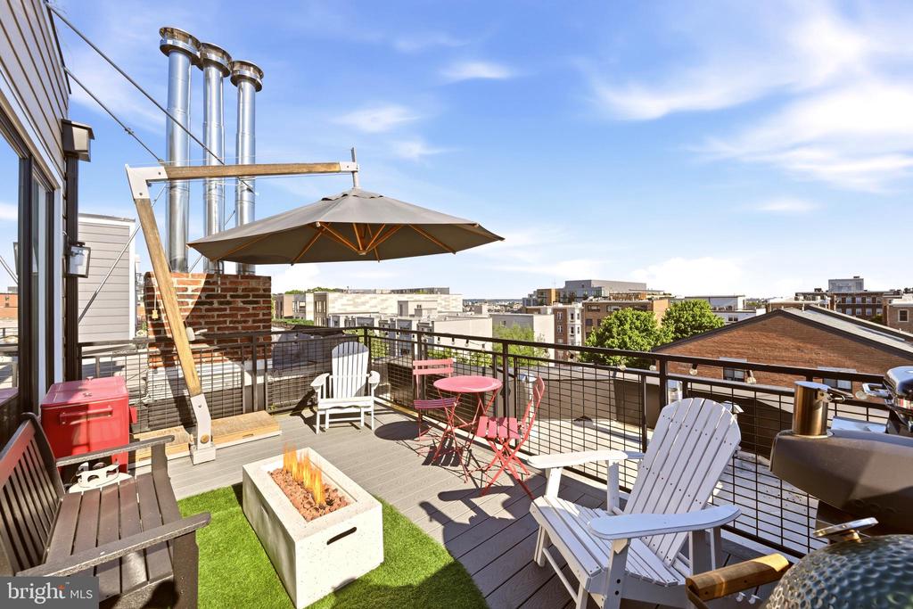 1435 NW CLIFTON STREET NW Unit: 7