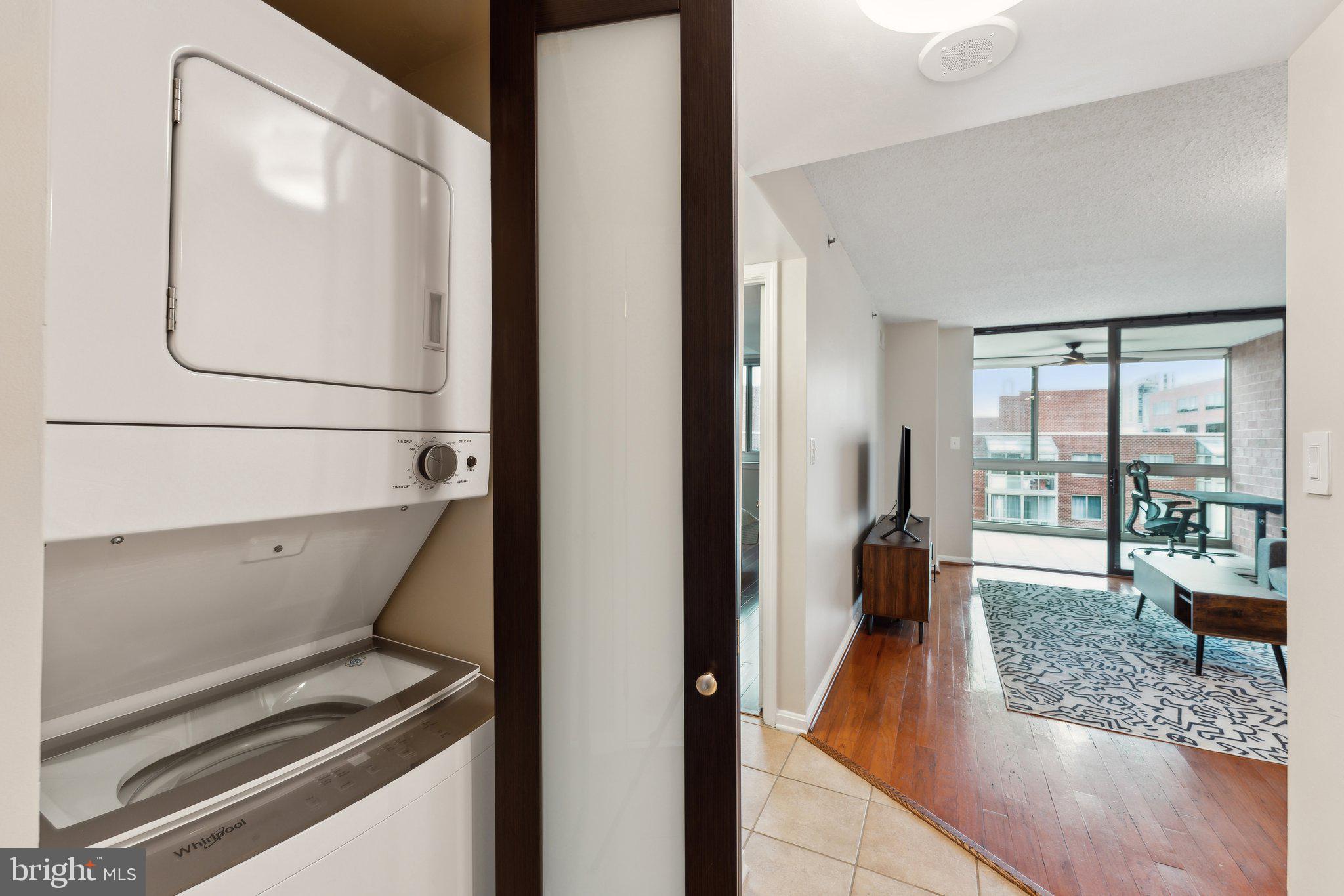 1024 N UTAH STREET 818