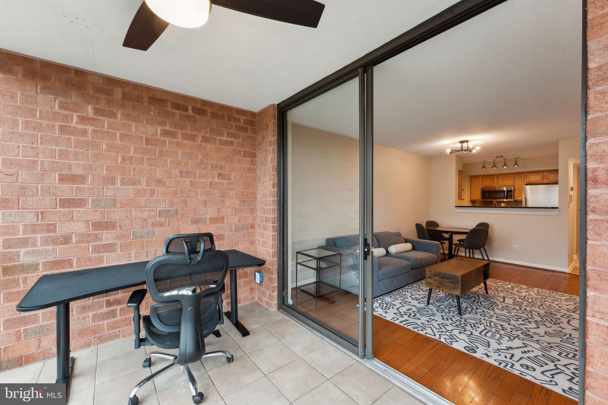 1024 N UTAH STREET 818