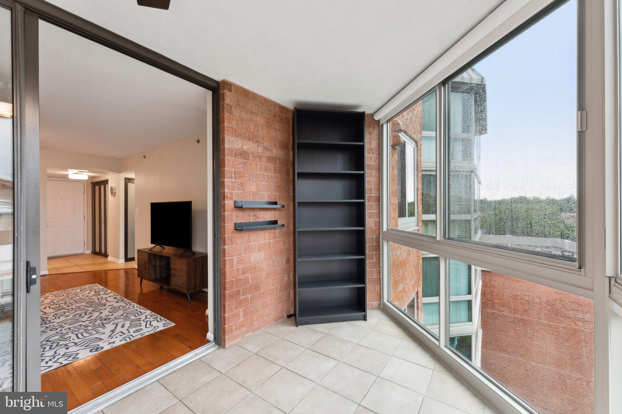 1024 N UTAH STREET 818