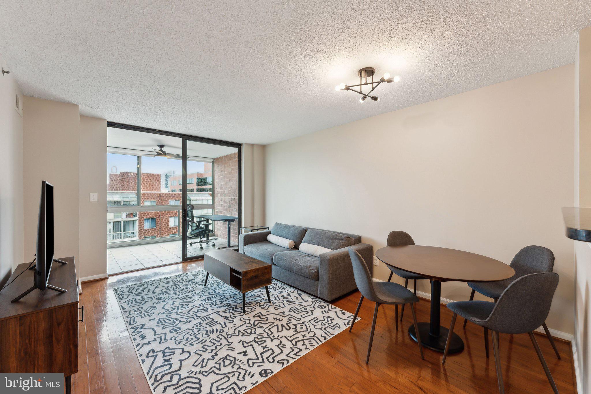 1024 N UTAH STREET 818