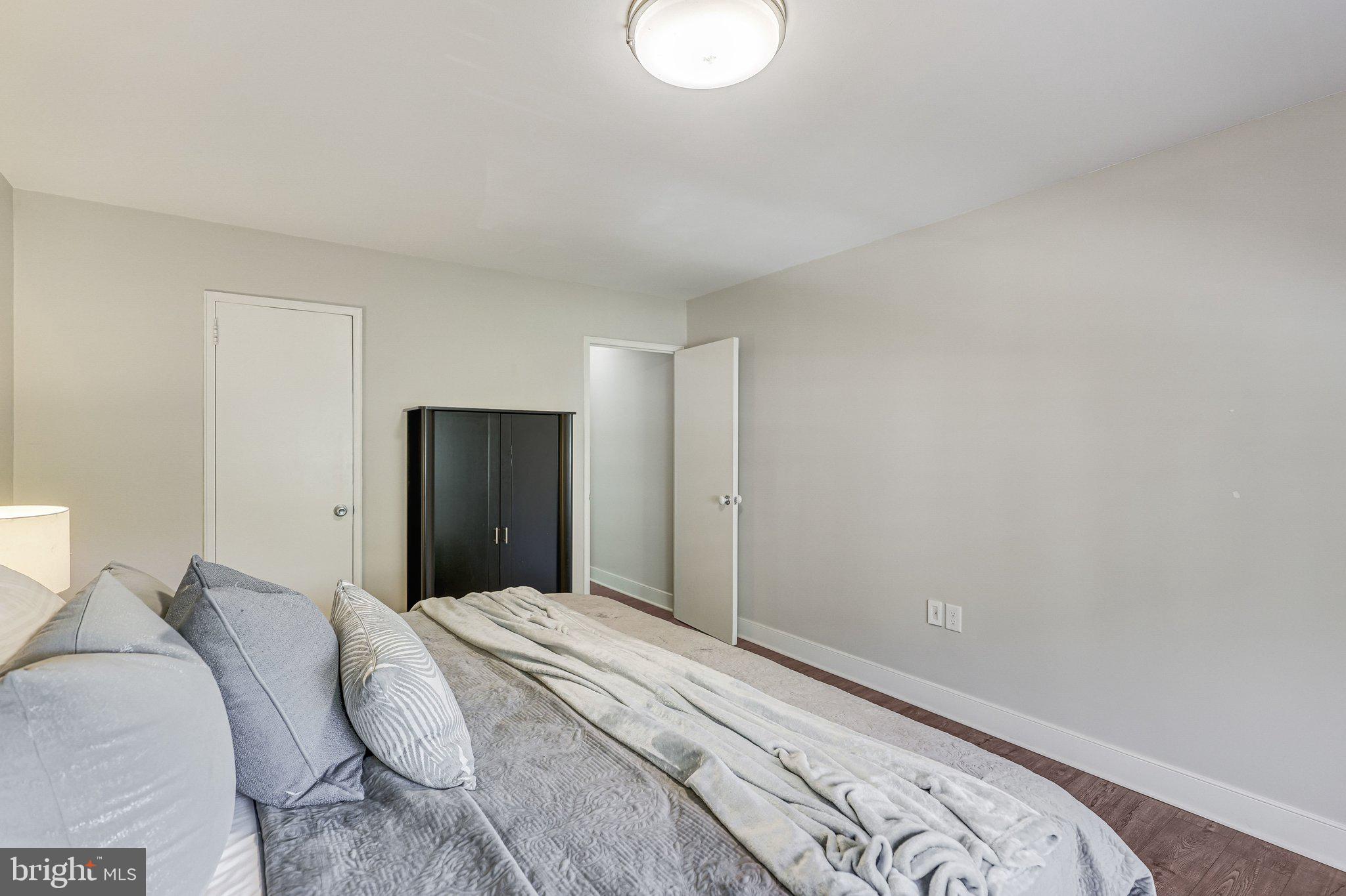 1200 S ARLINGTON RIDGE ROAD 305