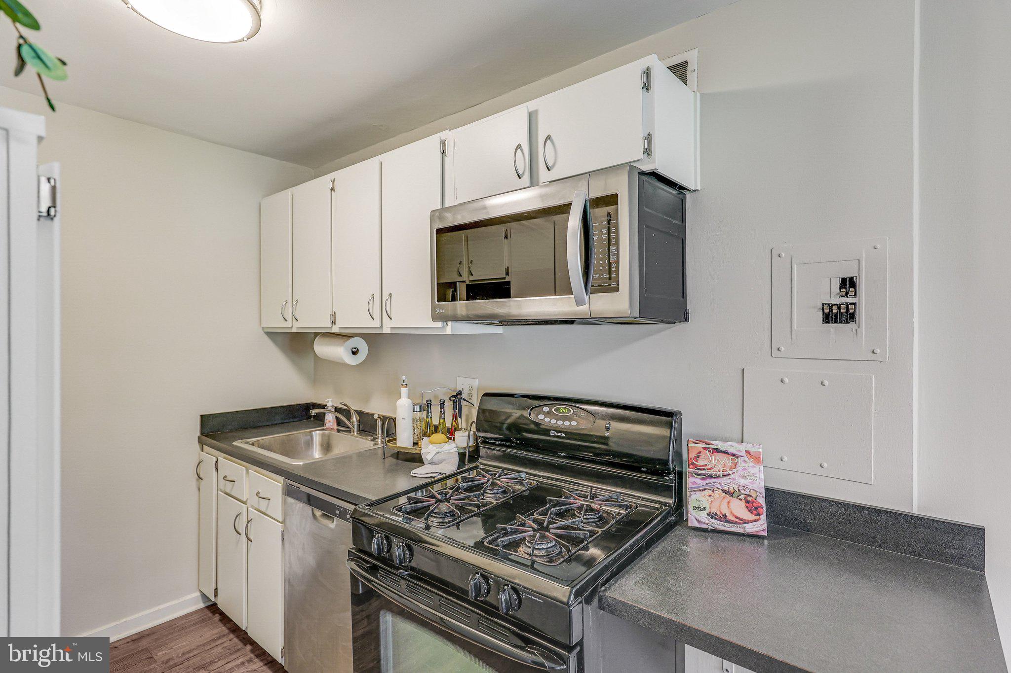 1200 S ARLINGTON RIDGE ROAD 305