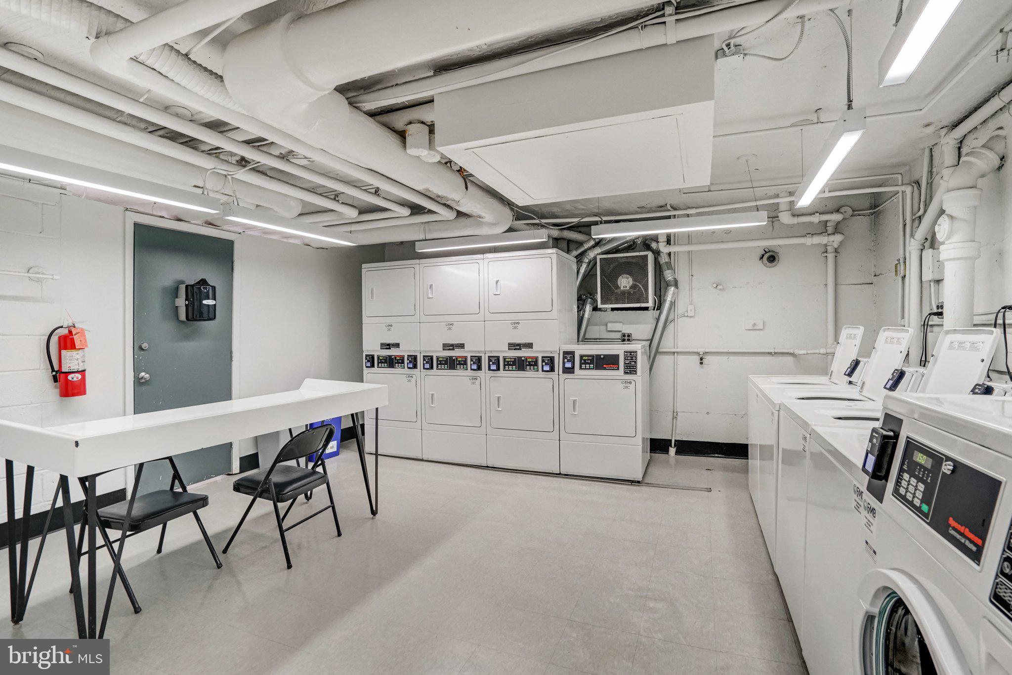 1200 S ARLINGTON RIDGE ROAD 305