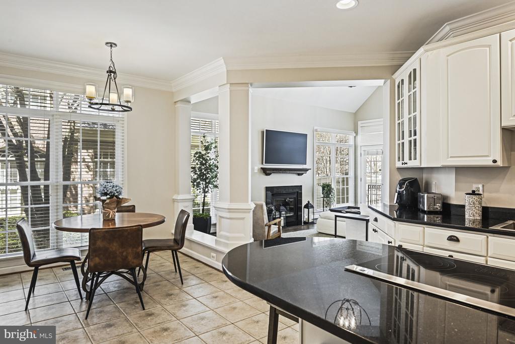 3837 FARRCROFT GREEN