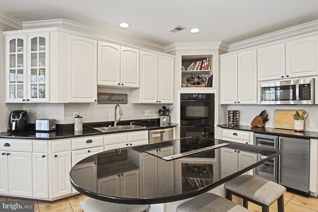 3837 FARRCROFT GREEN