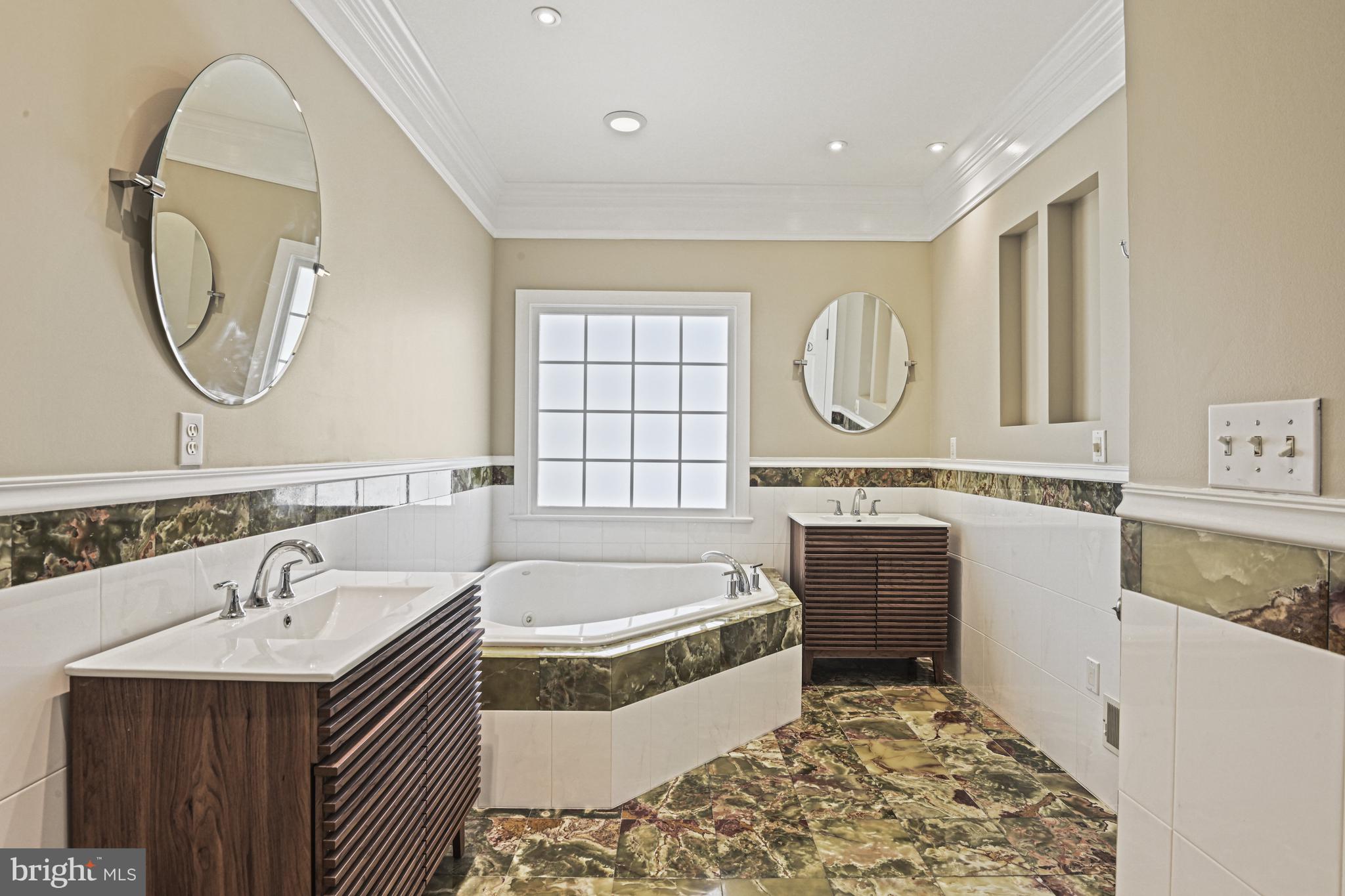 3837 FARRCROFT GREEN