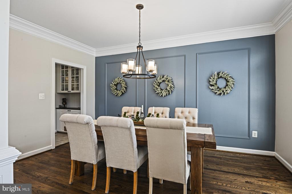 3837 FARRCROFT GREEN