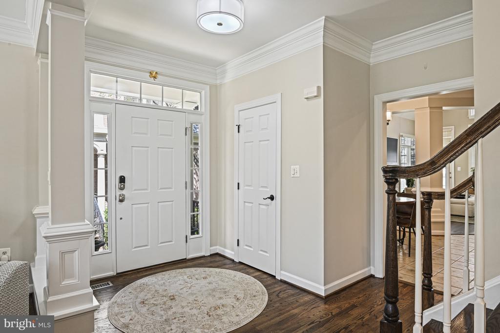 3837 FARRCROFT GREEN