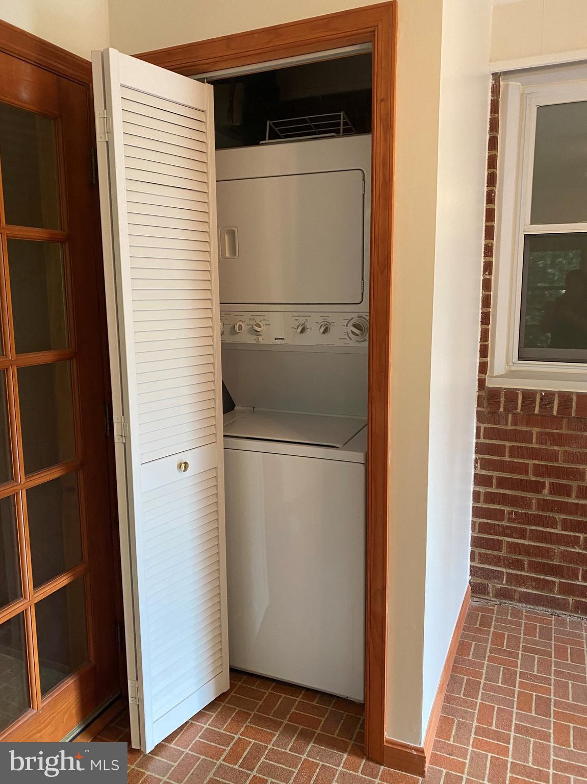 709 ELLSWORTH AVENUE