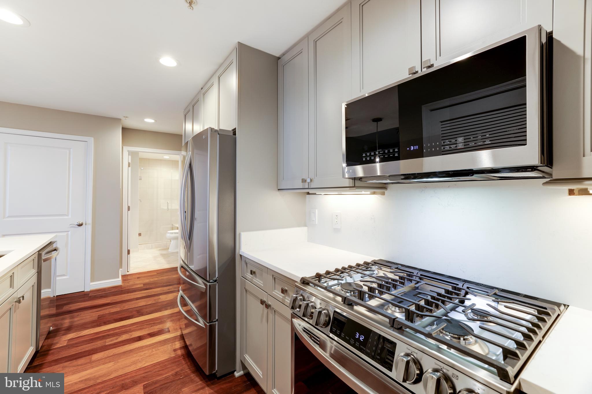 11990 MARKET STREET 914