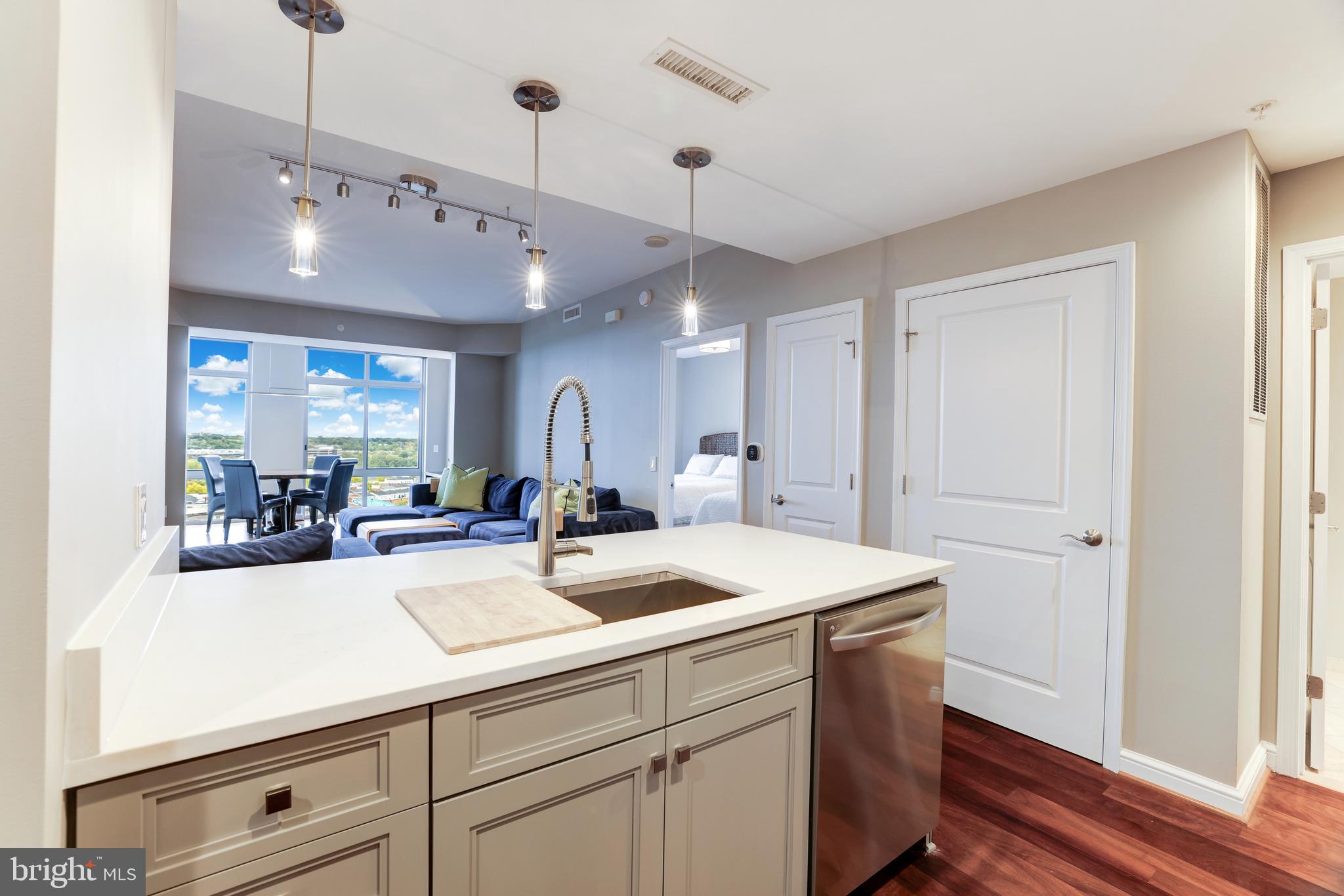 11990 MARKET STREET 914