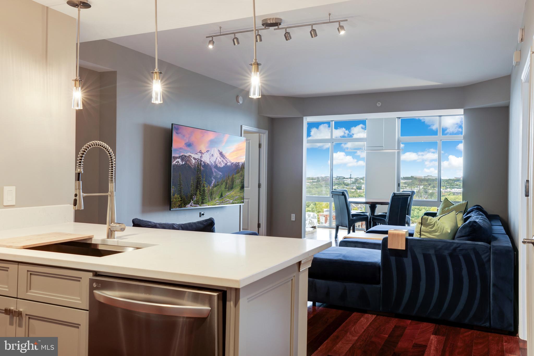 11990 MARKET STREET 914