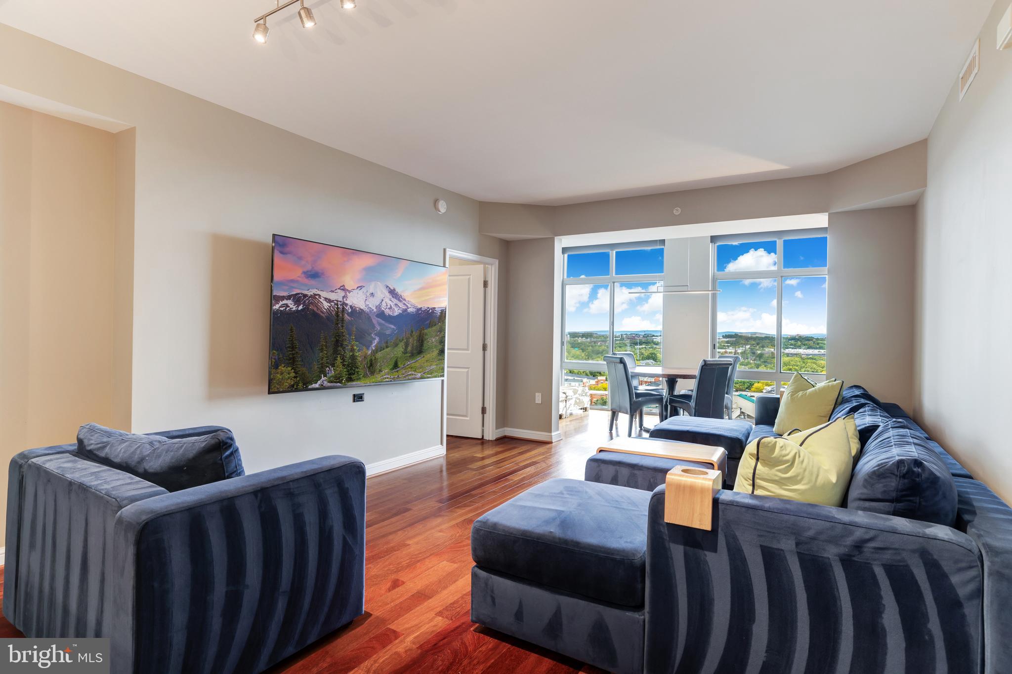 11990 MARKET STREET 914