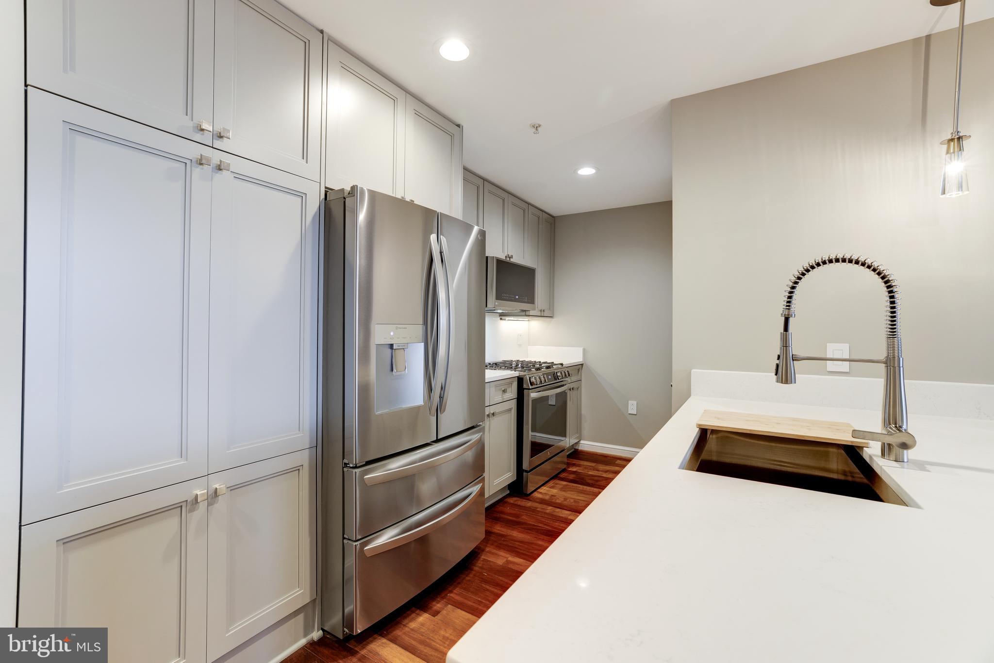 11990 MARKET STREET 914