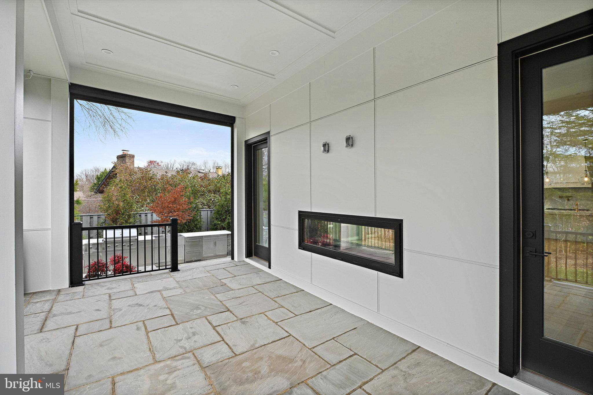 6505 HALLS FARM LANE