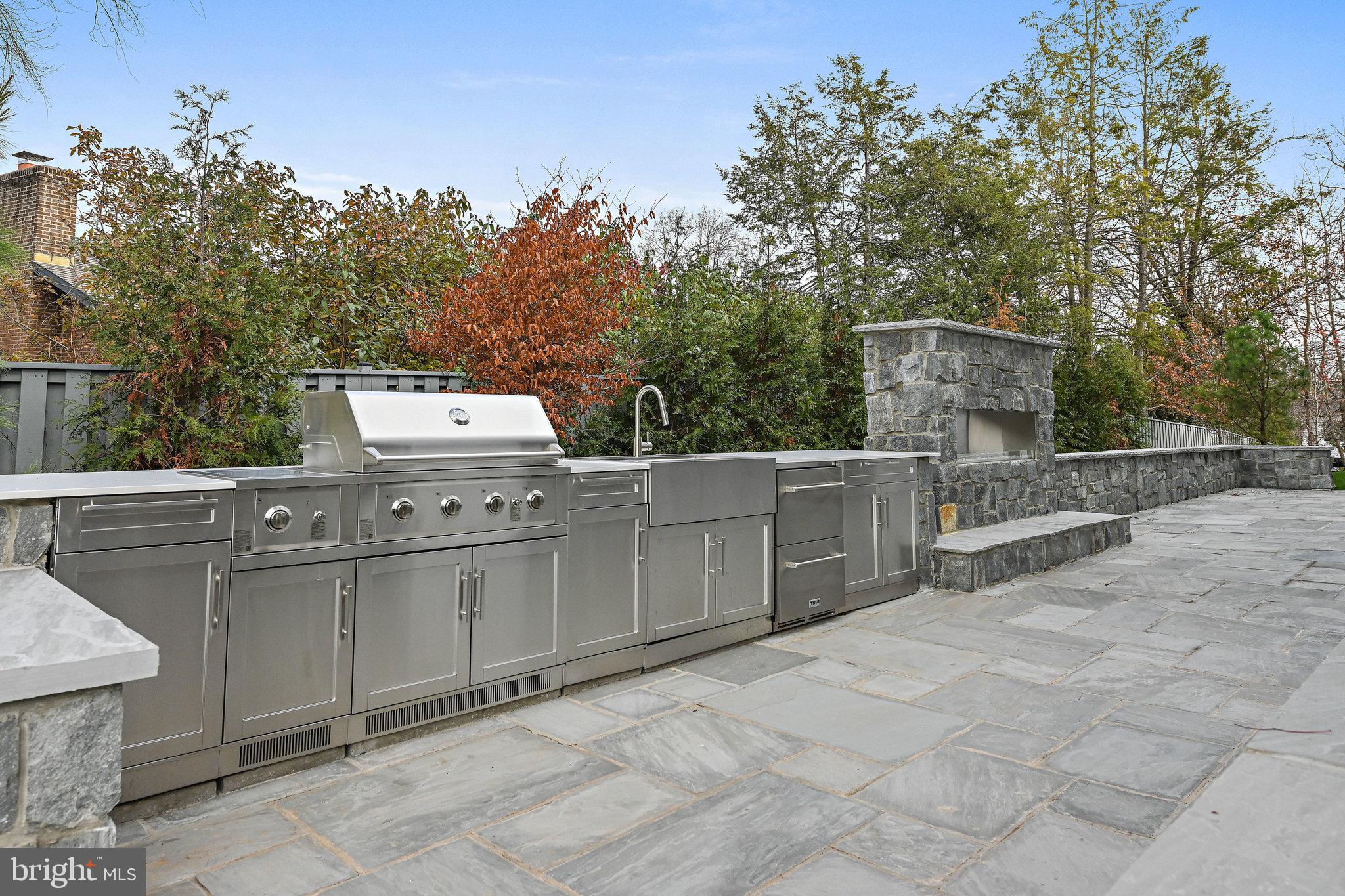 6505 HALLS FARM LANE