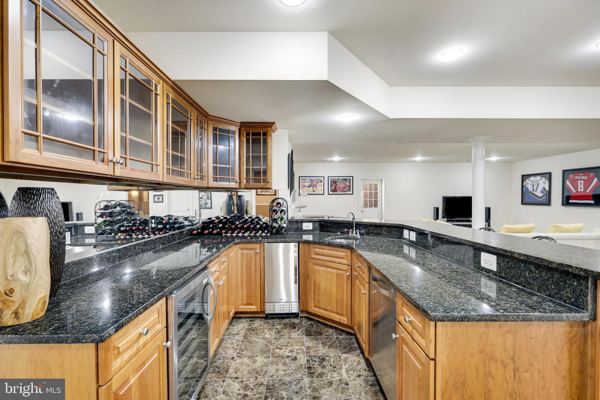 7205 FARM MEADOW COURT