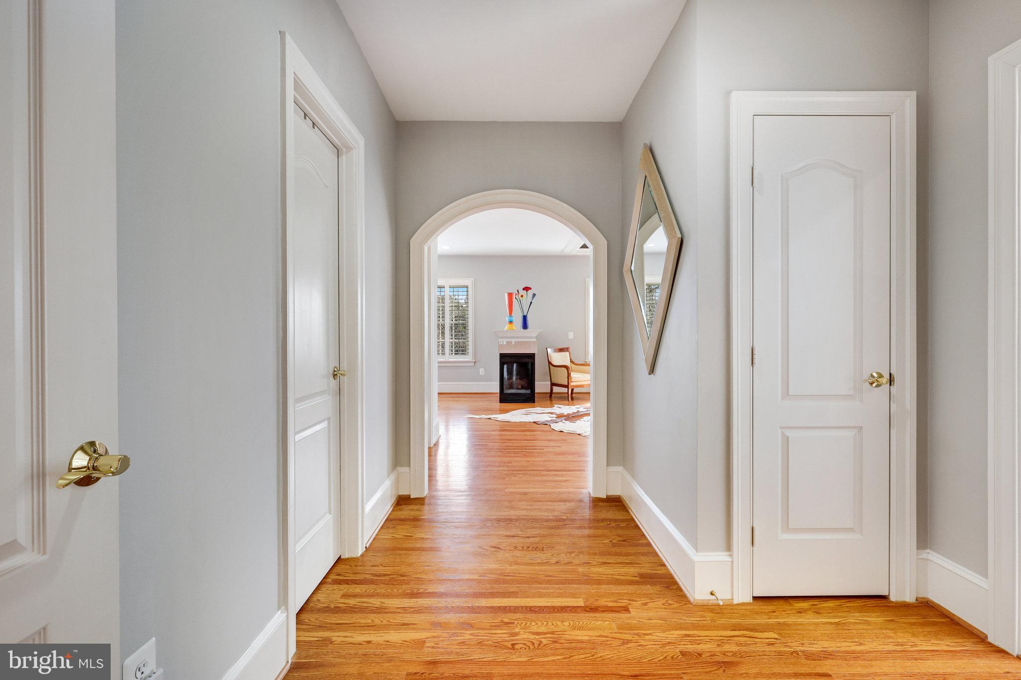 7205 FARM MEADOW COURT