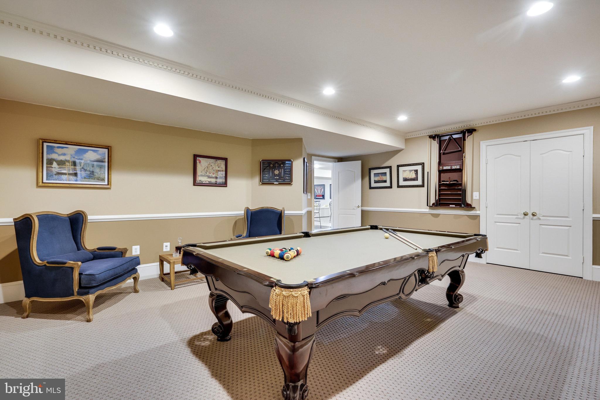 7205 FARM MEADOW COURT