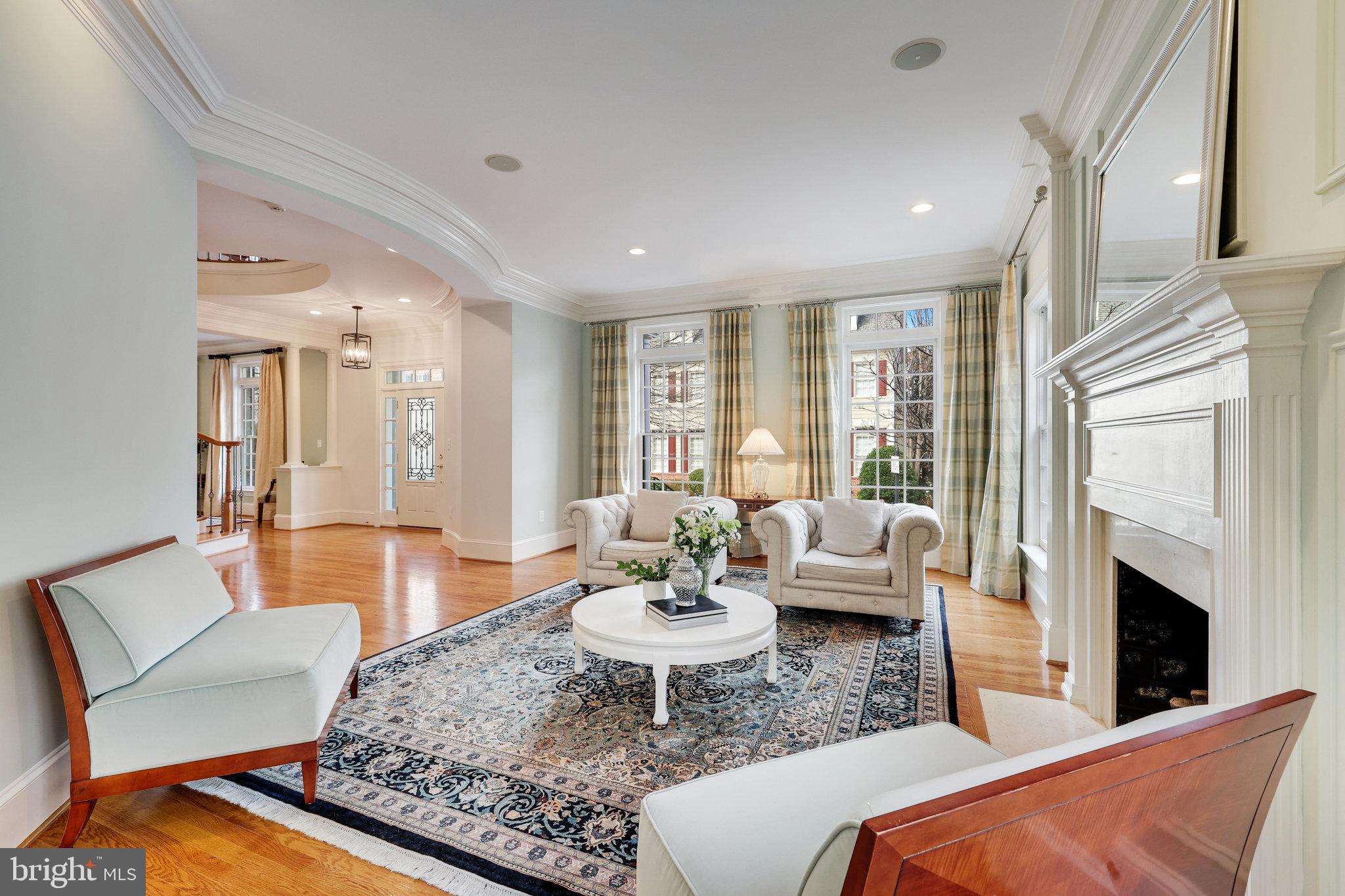 7205 FARM MEADOW COURT