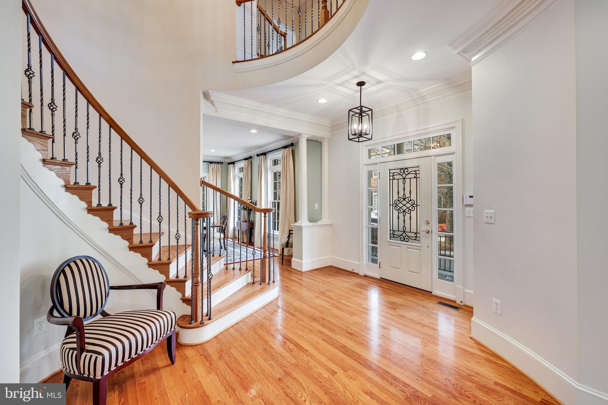 7205 FARM MEADOW COURT