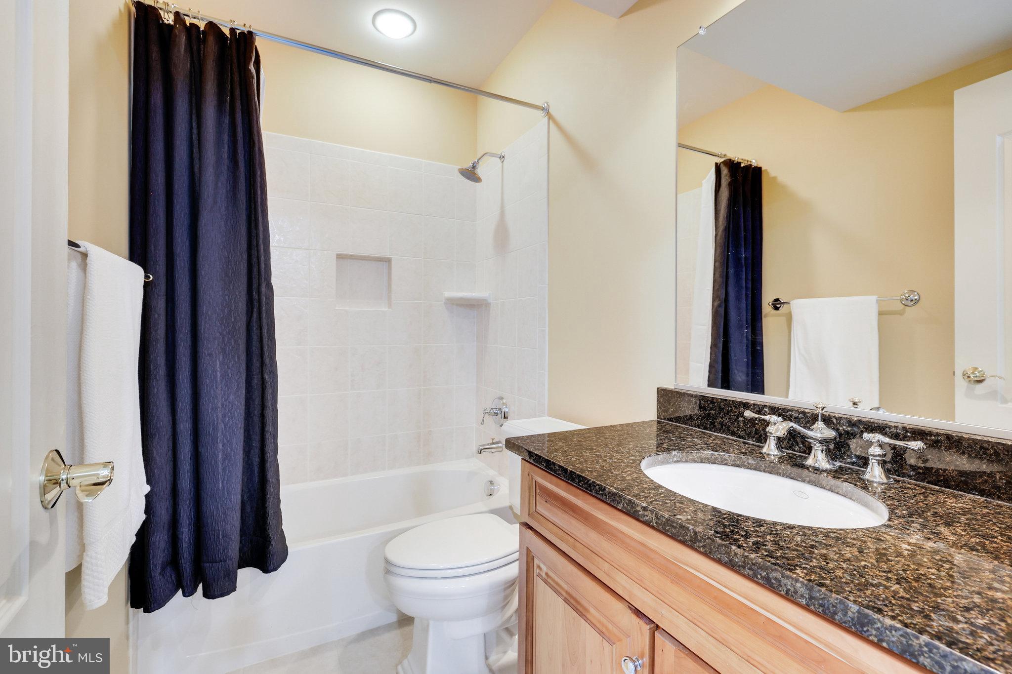 7205 FARM MEADOW COURT