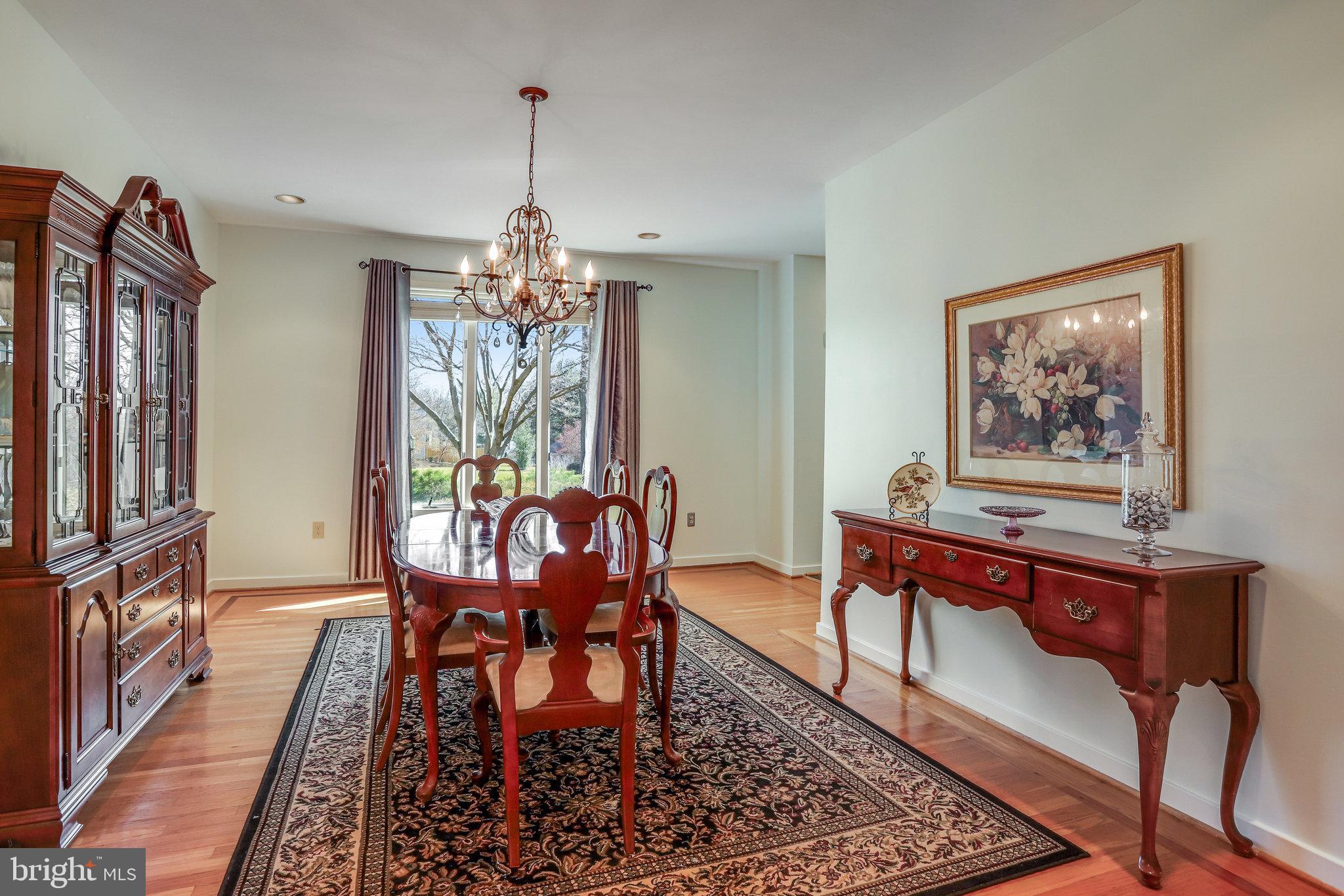 902 FALLS BRIDGE LANE