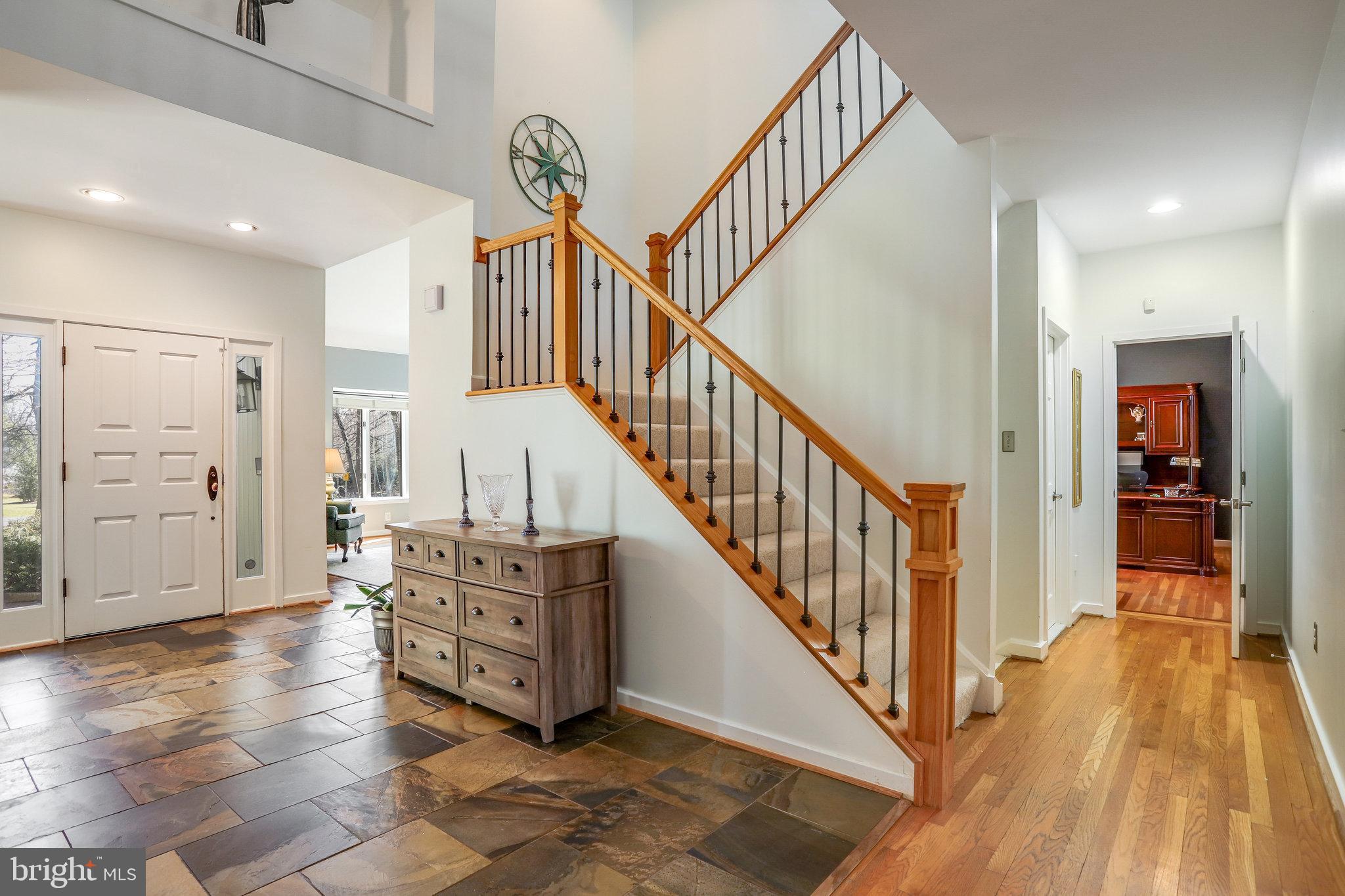 902 FALLS BRIDGE LANE