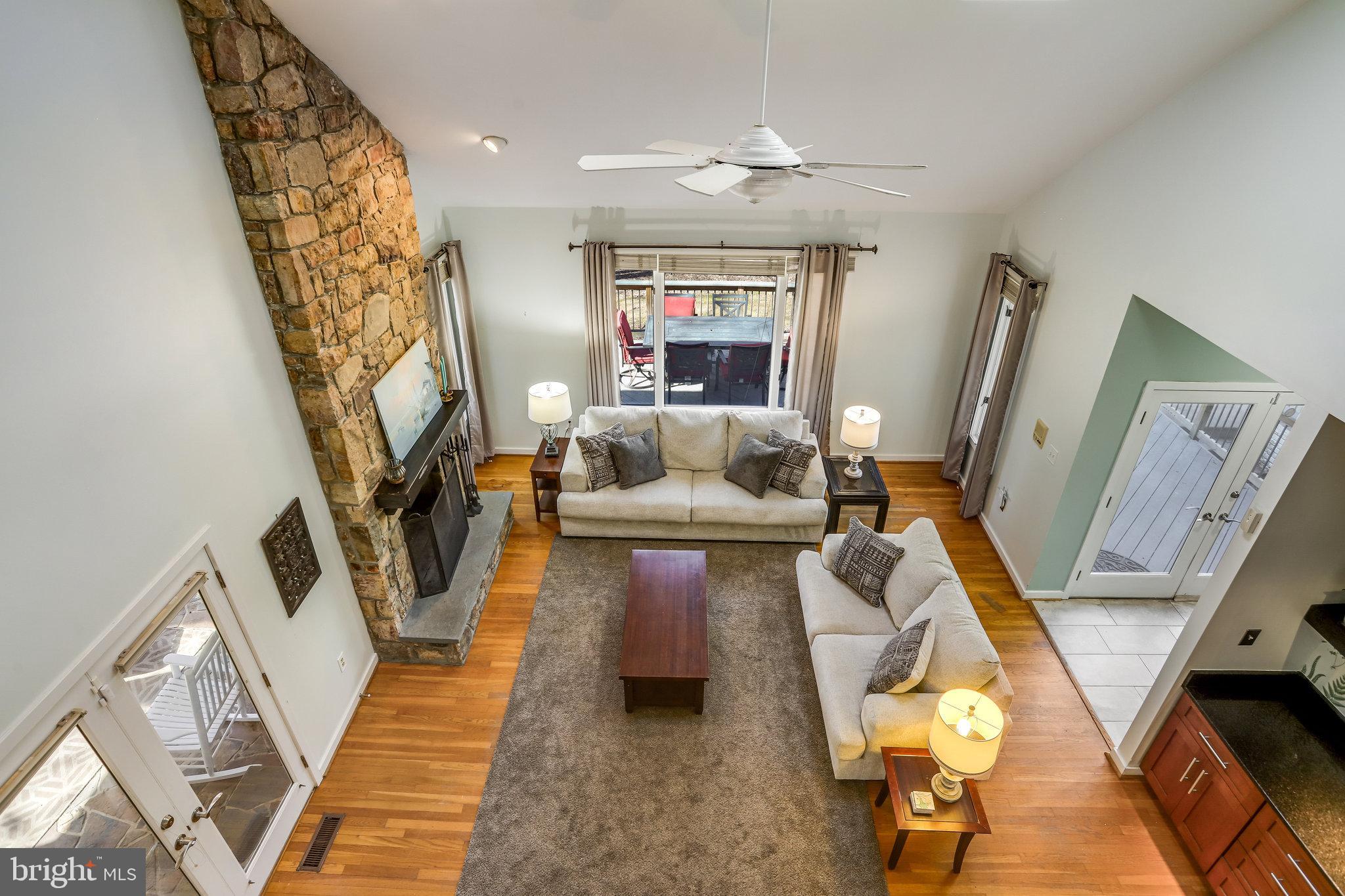 902 FALLS BRIDGE LANE