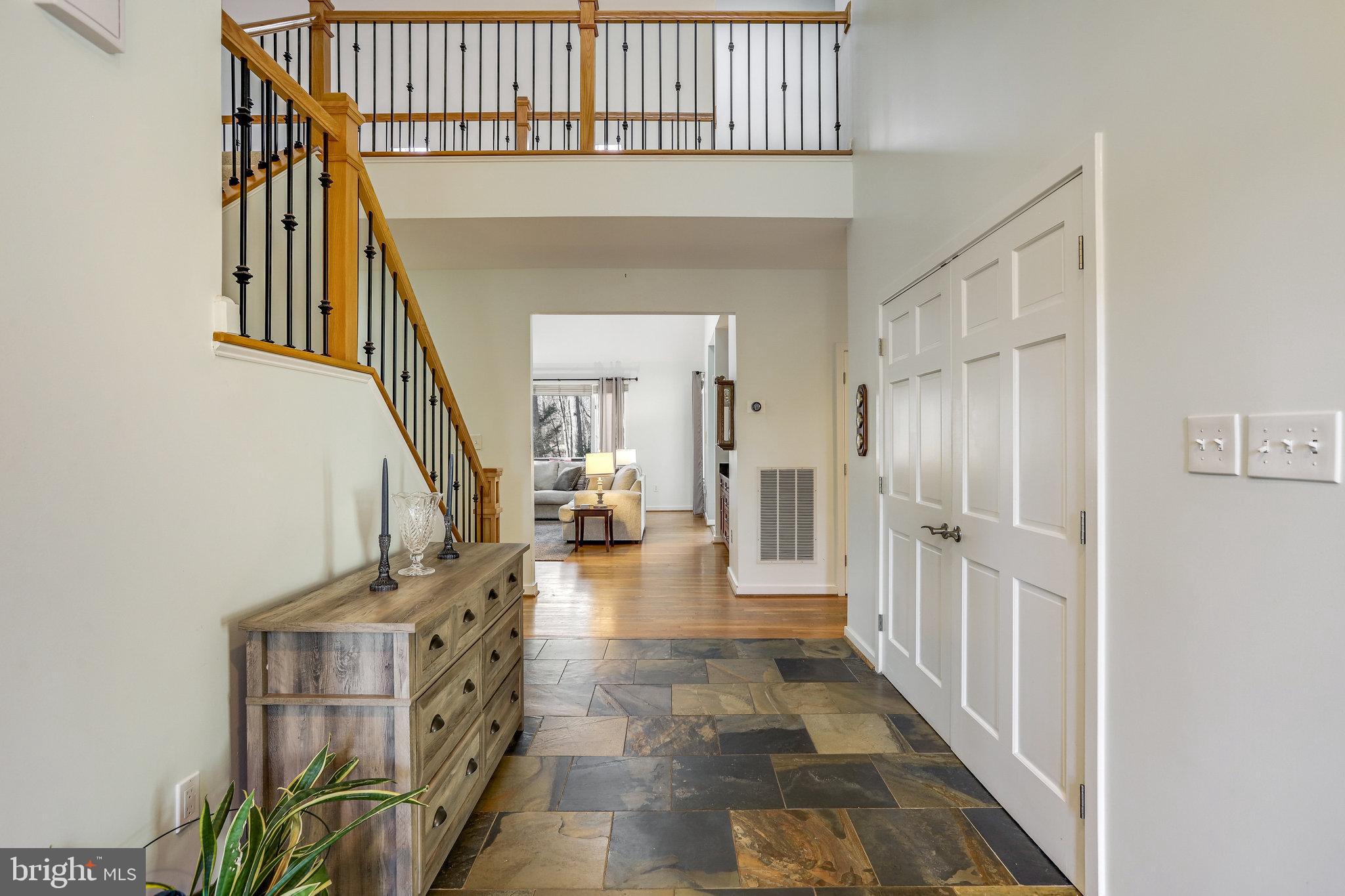 902 FALLS BRIDGE LANE